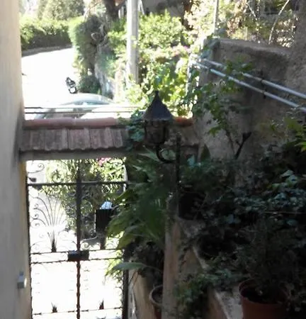 Guest house Franca'S Apartment Taormina *